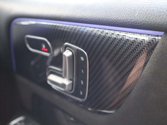 MERCEDES-BENZ GLB Photo 28