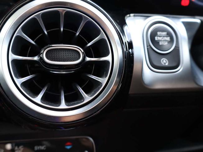 MERCEDES-BENZ GLB Photo 46