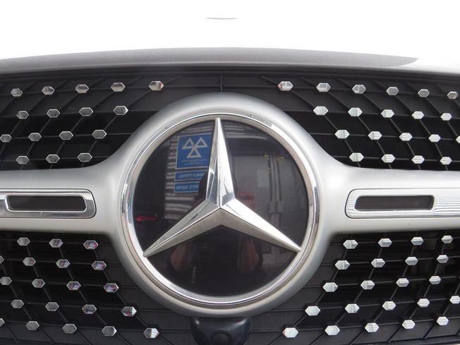 MERCEDES-BENZ GLB Photo 20