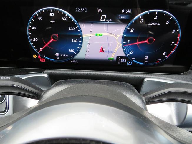 MERCEDES-BENZ GLB Photo 27