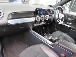 MERCEDES-BENZ GLB Photo 3