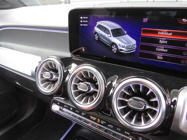 MERCEDES-BENZ GLB Photo 42