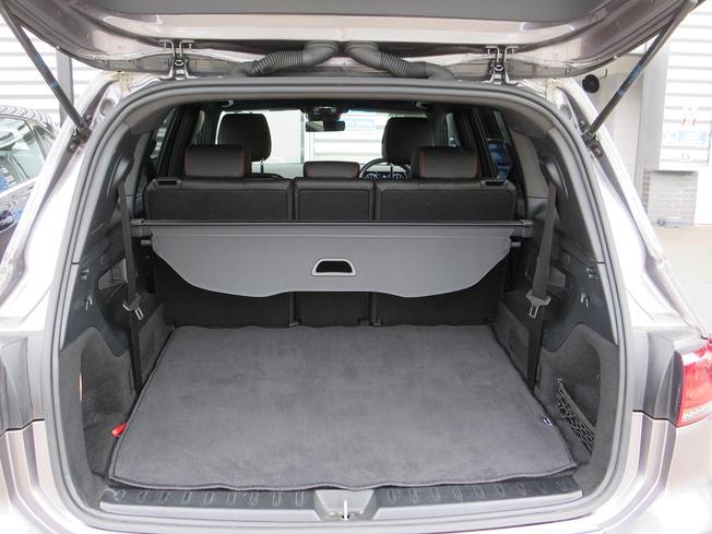MERCEDES-BENZ GLB Photo 9