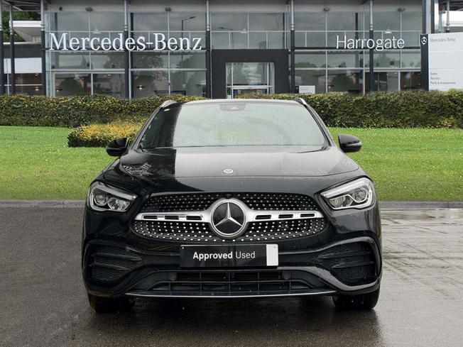 MERCEDES-BENZ GLA Photo 10