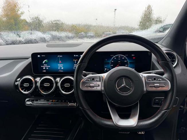 MERCEDES-BENZ GLA Photo 37
