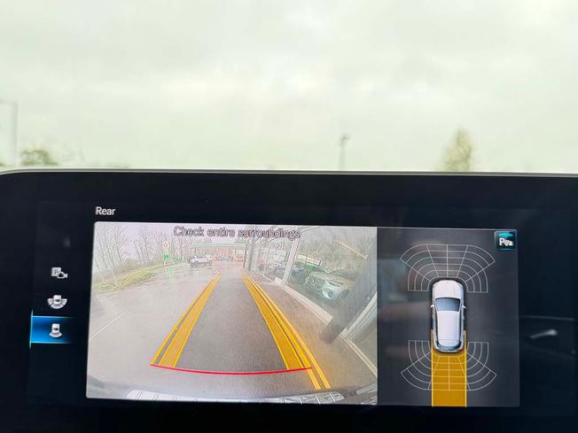 MERCEDES-BENZ GLA Photo 38