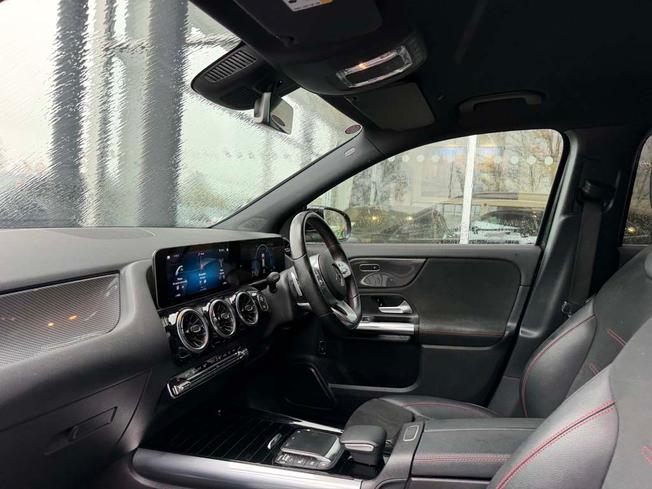 MERCEDES-BENZ GLA Photo 43