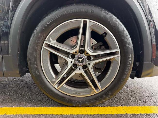 MERCEDES-BENZ GLA Photo 6