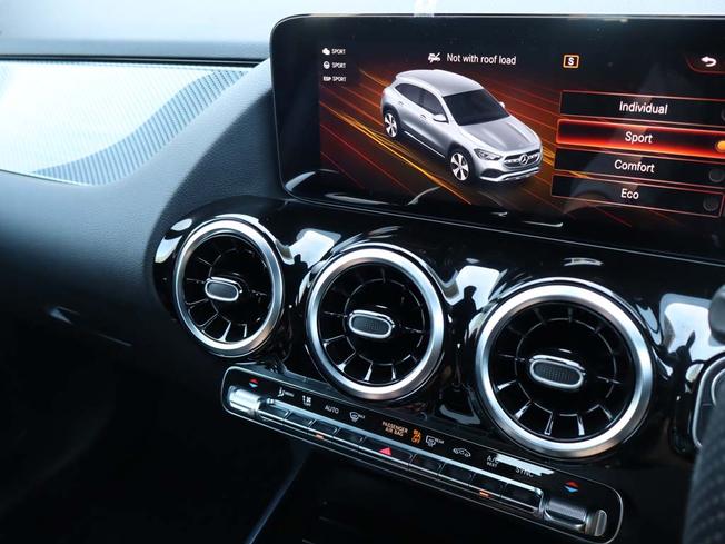 MERCEDES-BENZ GLA Photo 37