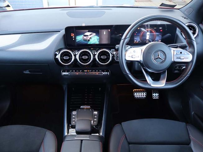 MERCEDES-BENZ GLA Photo 5