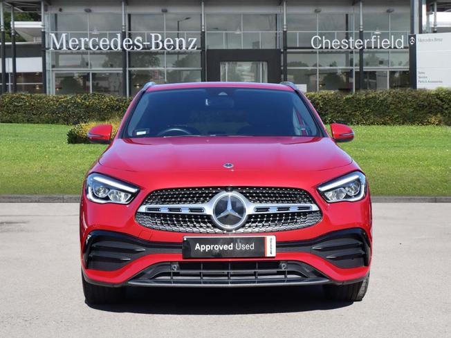 MERCEDES-BENZ GLA Photo 9