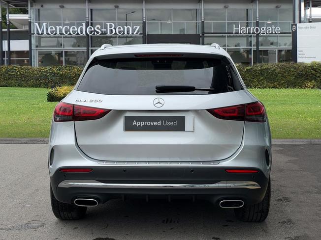 MERCEDES-BENZ GLA Photo 11