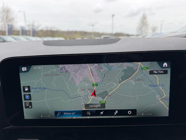 MERCEDES-BENZ GLA Photo 34