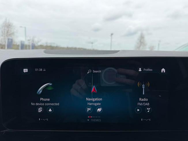 MERCEDES-BENZ GLA Photo 4