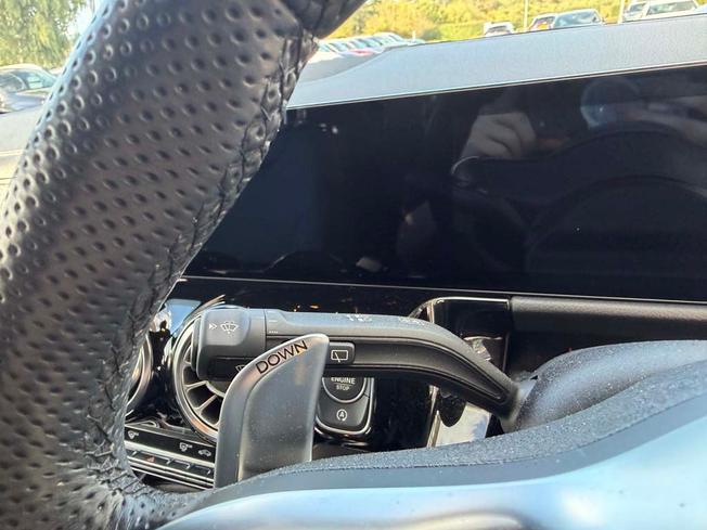 MERCEDES-BENZ GLA Photo 27