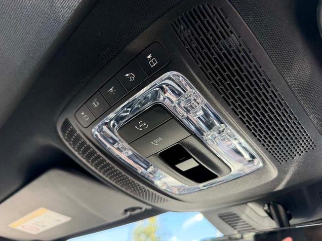 MERCEDES-BENZ GLA Photo 30