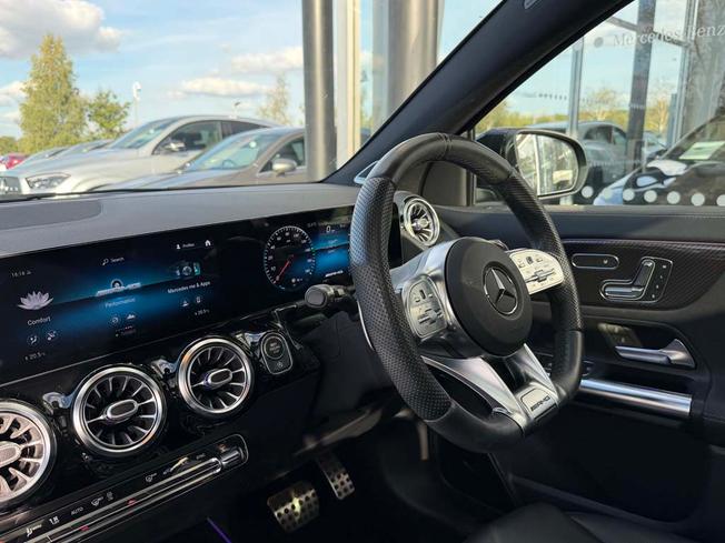 MERCEDES-BENZ GLA Photo 44