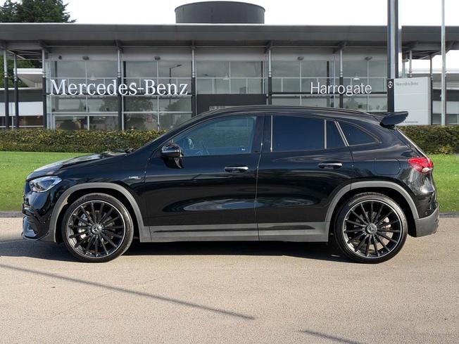 MERCEDES-BENZ GLA Photo 7