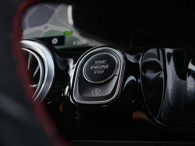 MERCEDES-BENZ GLA Photo 19