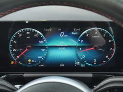 MERCEDES-BENZ GLA Photo 4