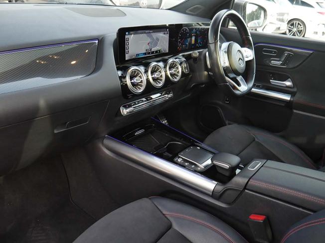 MERCEDES-BENZ GLA Photo 47