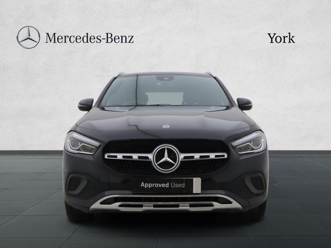 MERCEDES-BENZ GLA Photo 10