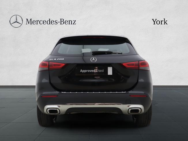 MERCEDES-BENZ GLA Photo 11