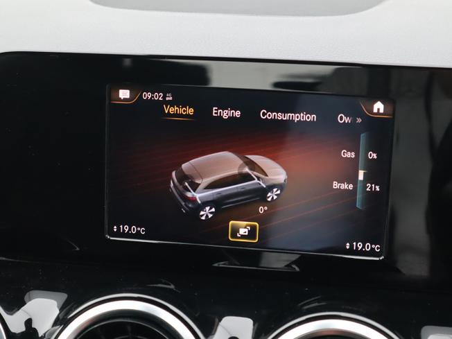 MERCEDES-BENZ GLA Photo 31