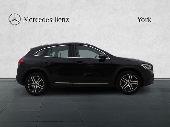 MERCEDES-BENZ GLA Photo 7