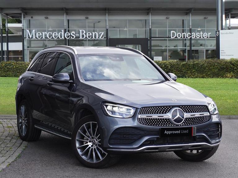 Used 2022 MERCEDES-BENZ Glc 2.0 GLC300e 13.5kWh AMG Line (Premium) SUV 5dr Petrol Plug-in Hybrid G-Tronic+ 4MATIC Euro 6 (s/s) (333 ps) Grey at JCT600