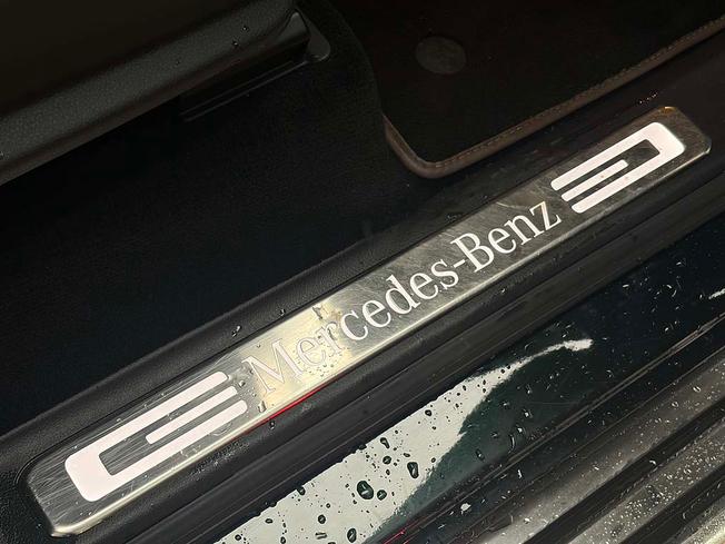 MERCEDES-BENZ G Class Photo 17