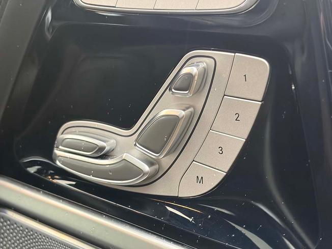 MERCEDES-BENZ G Class Photo 19