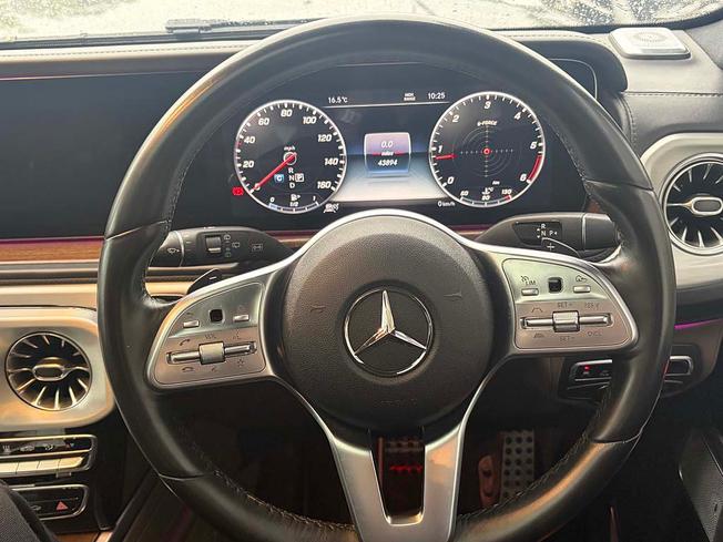 MERCEDES-BENZ G Class Photo 22