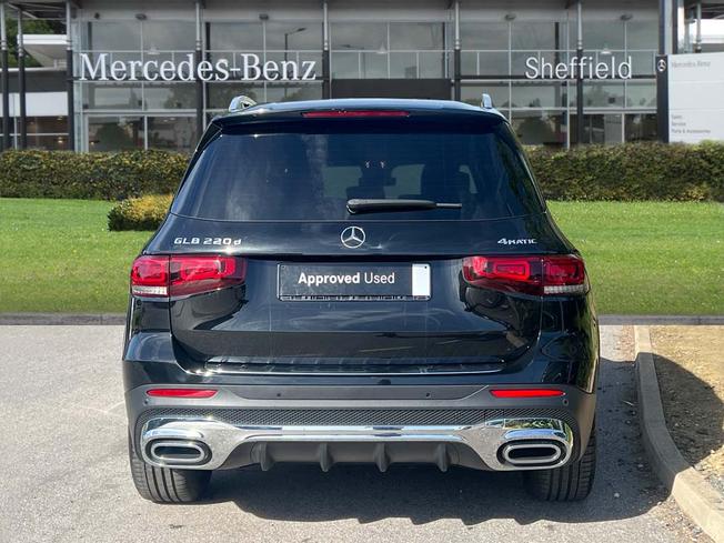 MERCEDES-BENZ GLB Photo 11