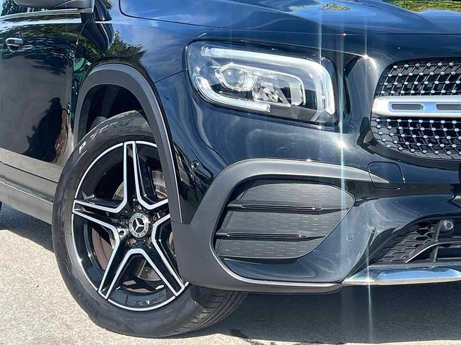 MERCEDES-BENZ GLB Photo 12