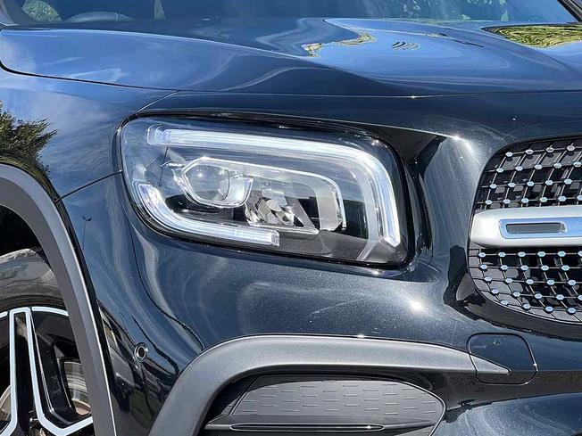 MERCEDES-BENZ GLB Photo 13