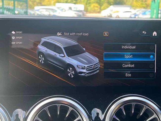 MERCEDES-BENZ GLB Photo 37