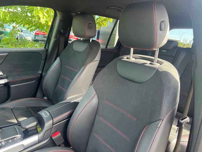 MERCEDES-BENZ GLB Photo 41