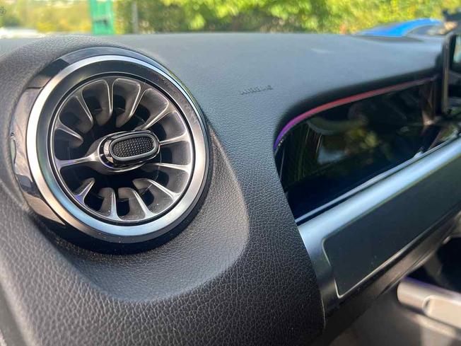 MERCEDES-BENZ GLB Photo 44