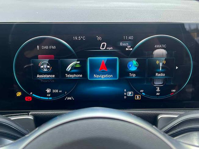 MERCEDES-BENZ GLB Photo 45