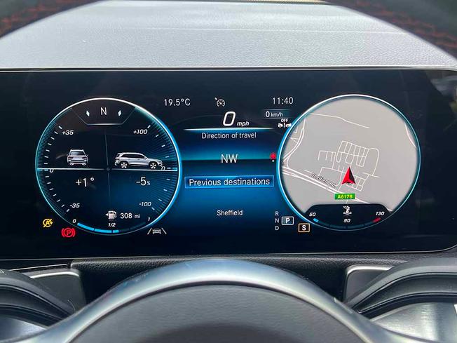 MERCEDES-BENZ GLB Photo 47
