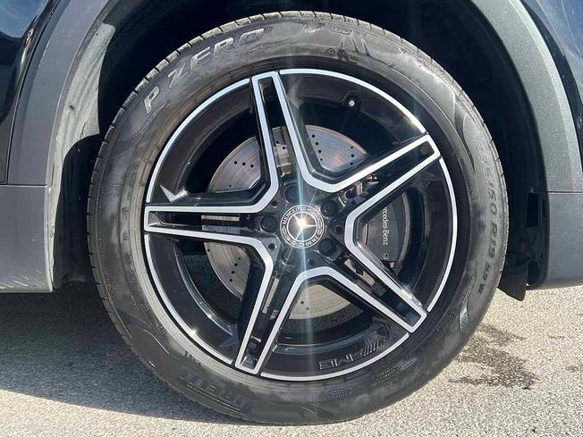 MERCEDES-BENZ GLB Photo 6