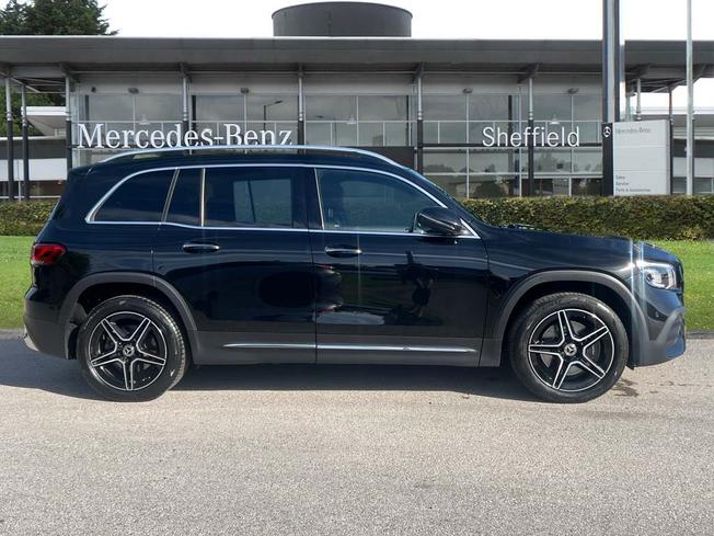 MERCEDES-BENZ GLB Photo 7