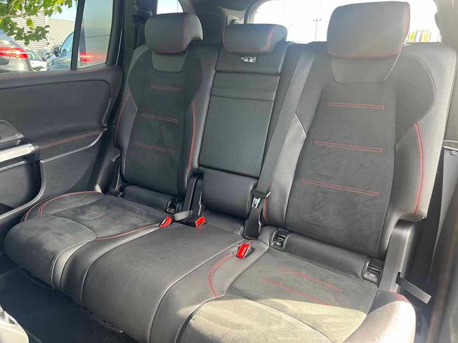 MERCEDES-BENZ GLB Photo 8