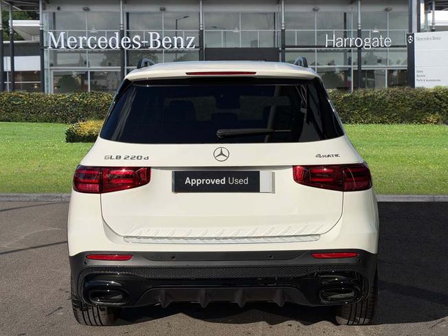 MERCEDES-BENZ GLB Photo 11