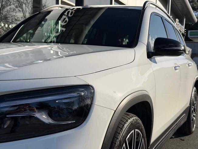 MERCEDES-BENZ GLB Photo 12