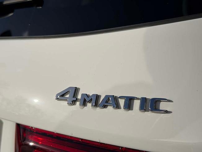 MERCEDES-BENZ GLB Photo 21