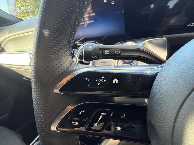 MERCEDES-BENZ GLB Photo 34