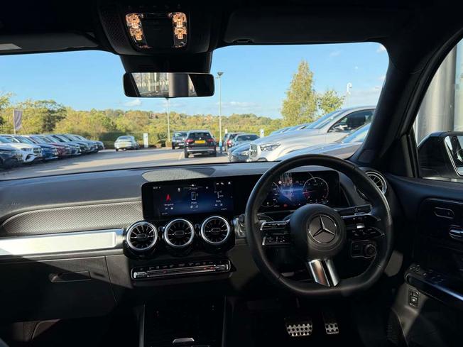 MERCEDES-BENZ GLB Photo 45
