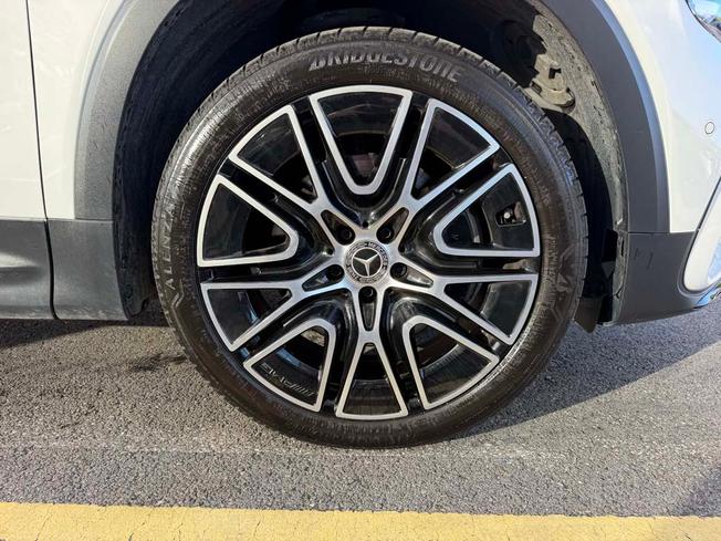 MERCEDES-BENZ GLB Photo 6
